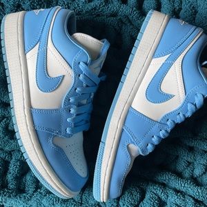 Wmns Air Jordan 1 Low